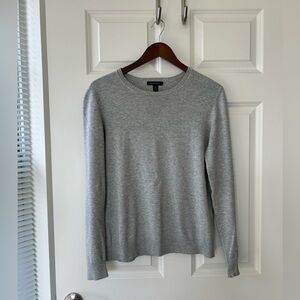 Land’s End Gray M Crew Neck Sweater